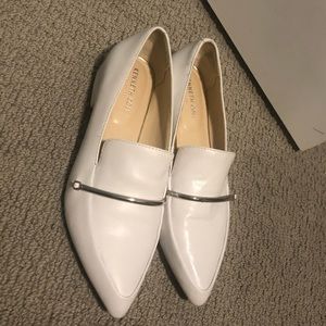 🕊NWT Kenneth Cole- White loafers
